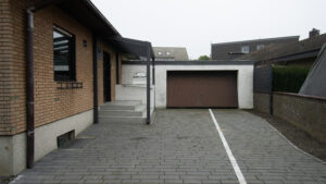 blauer-stein-pure-aussen